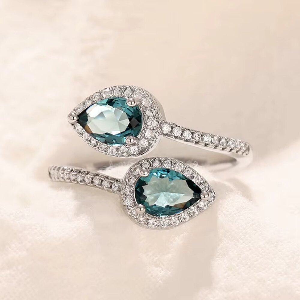 NEW 14k White Gold Pear Cut Diamond Ring Tear Drop Adjustable Resizable Ring